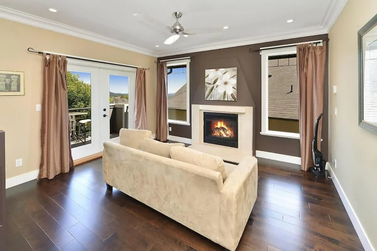 Nature'S Gate Executive Estate Victoria Tatil Evi