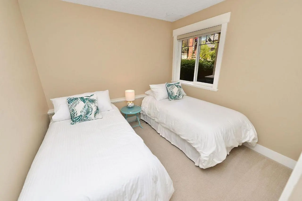 Holiday home Nature'S Gate Executive Estate Victoria Canada